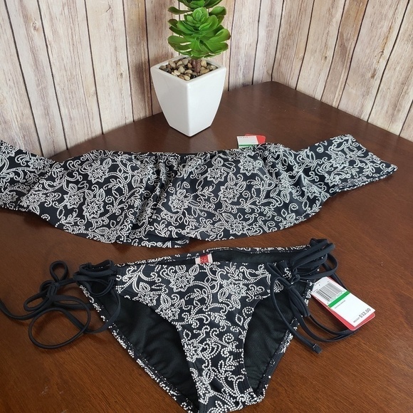 New Gossip Bandeau Bikini 2-pieces - Picture 1 of 3